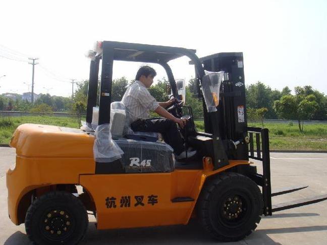 日照考叉車證多少錢
