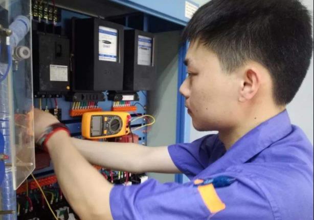 　　淮安高壓電工證與低壓電工證的關系