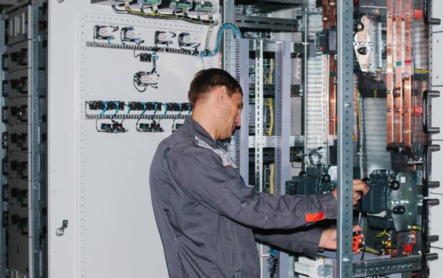 蘇州低壓電工證可以操作多少伏電壓(蘇州低壓電工證哪里考)