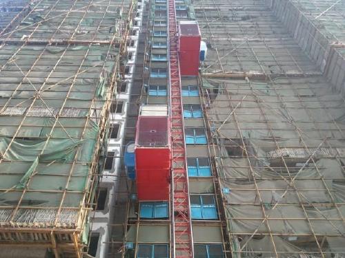 施工升降機