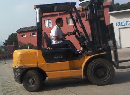 叉車