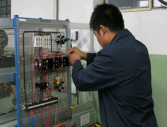 電工