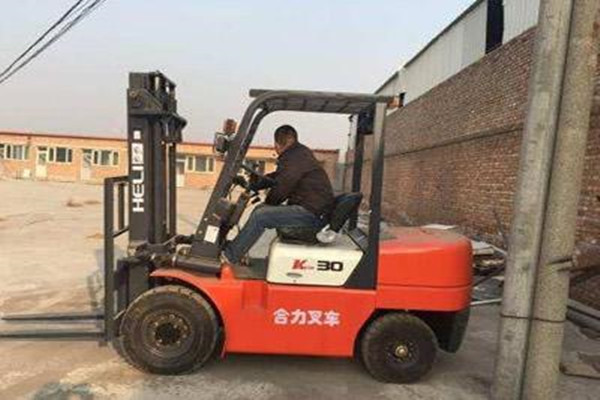 叉車