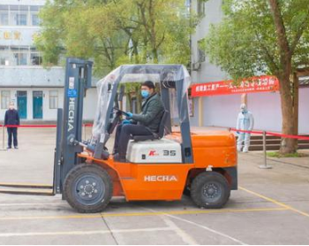 叉車