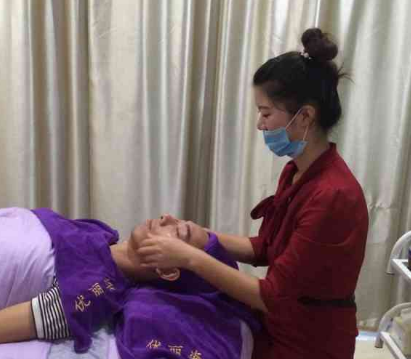 美容師