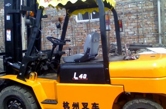 南寧叉車蒸餾水