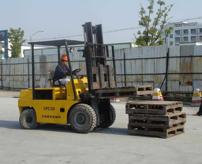 叉車操作